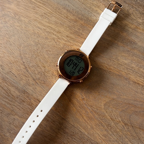 Sketchers Digital Watch never worn - Picture 4 of 4